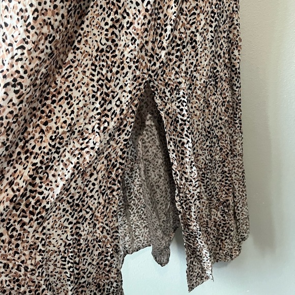 MAGNOLIA SKY- Leopard Print Flowy Lightweight Maxi Dress Size L - Picture 3 of 5